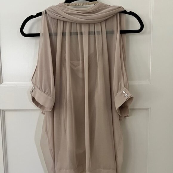 Twelfth Street by Cynthia Vincent 100% Silk 2 Piece Halter & Sheer Scarf Top - S - Picture 2 of 3